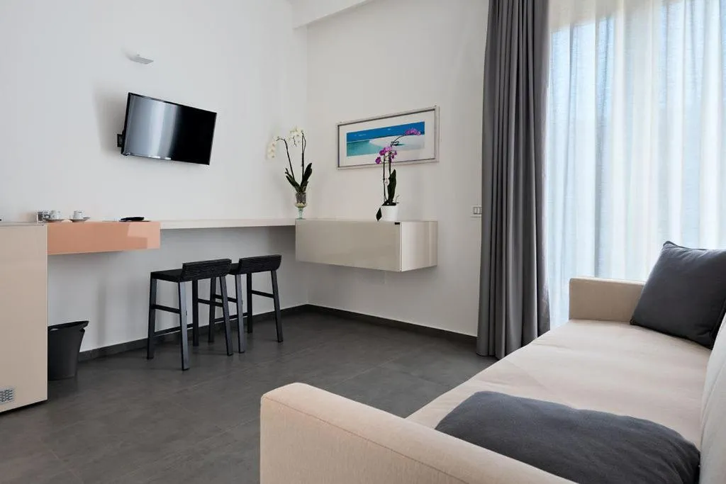 Image 4 of nautilus b&b suite design