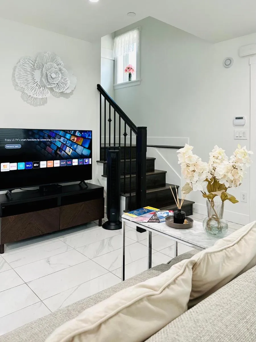 Image 6 of 2BR 1.5BA Full Kitchen Private Guest House – Free Parking – Central Location