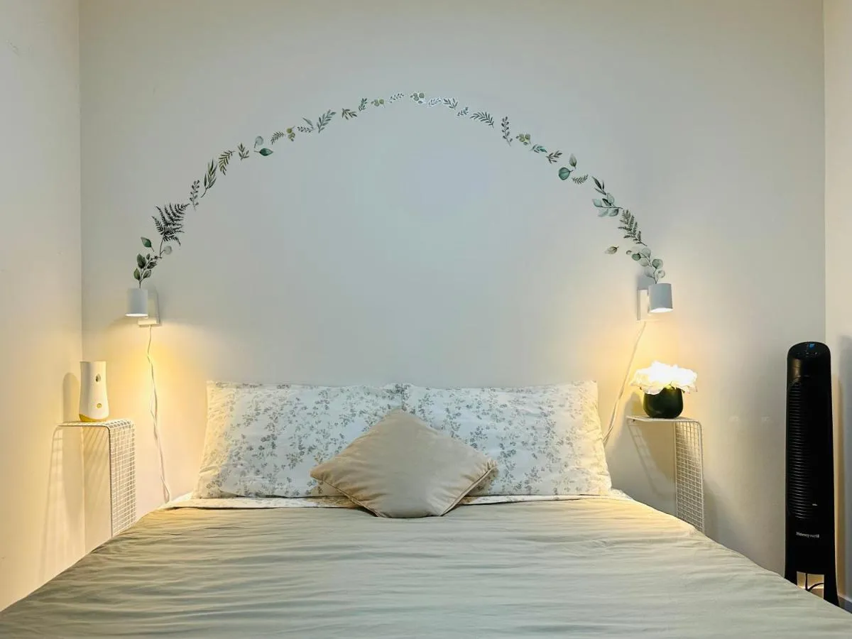 Image 3 of 2BR 1.5BA Full Kitchen Private Guest House – Free Parking – Central Location