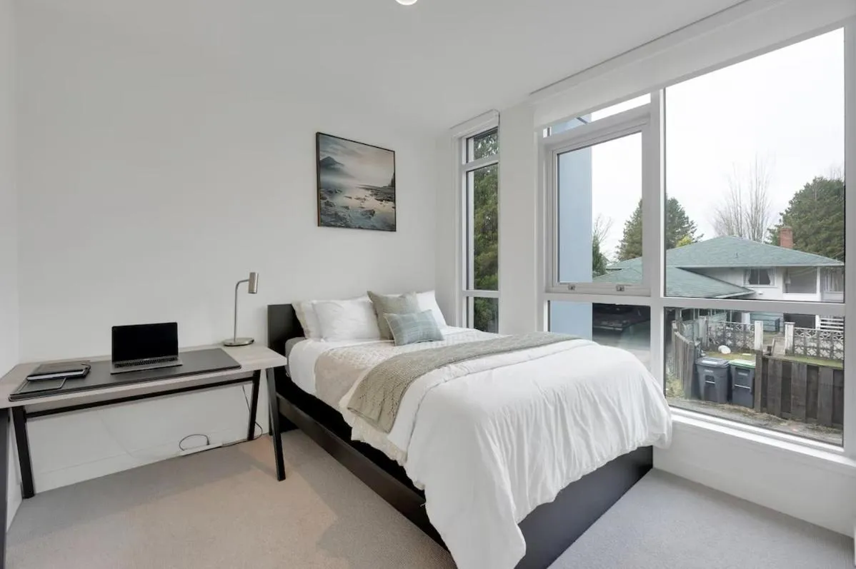 Image 6 of 2-Bedroom Apartment in Central Location