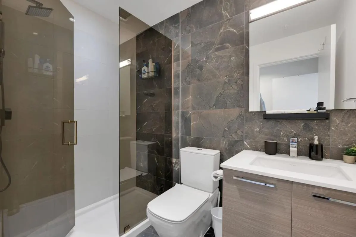 Image 2 of 2-Bedroom Apartment in Central Location