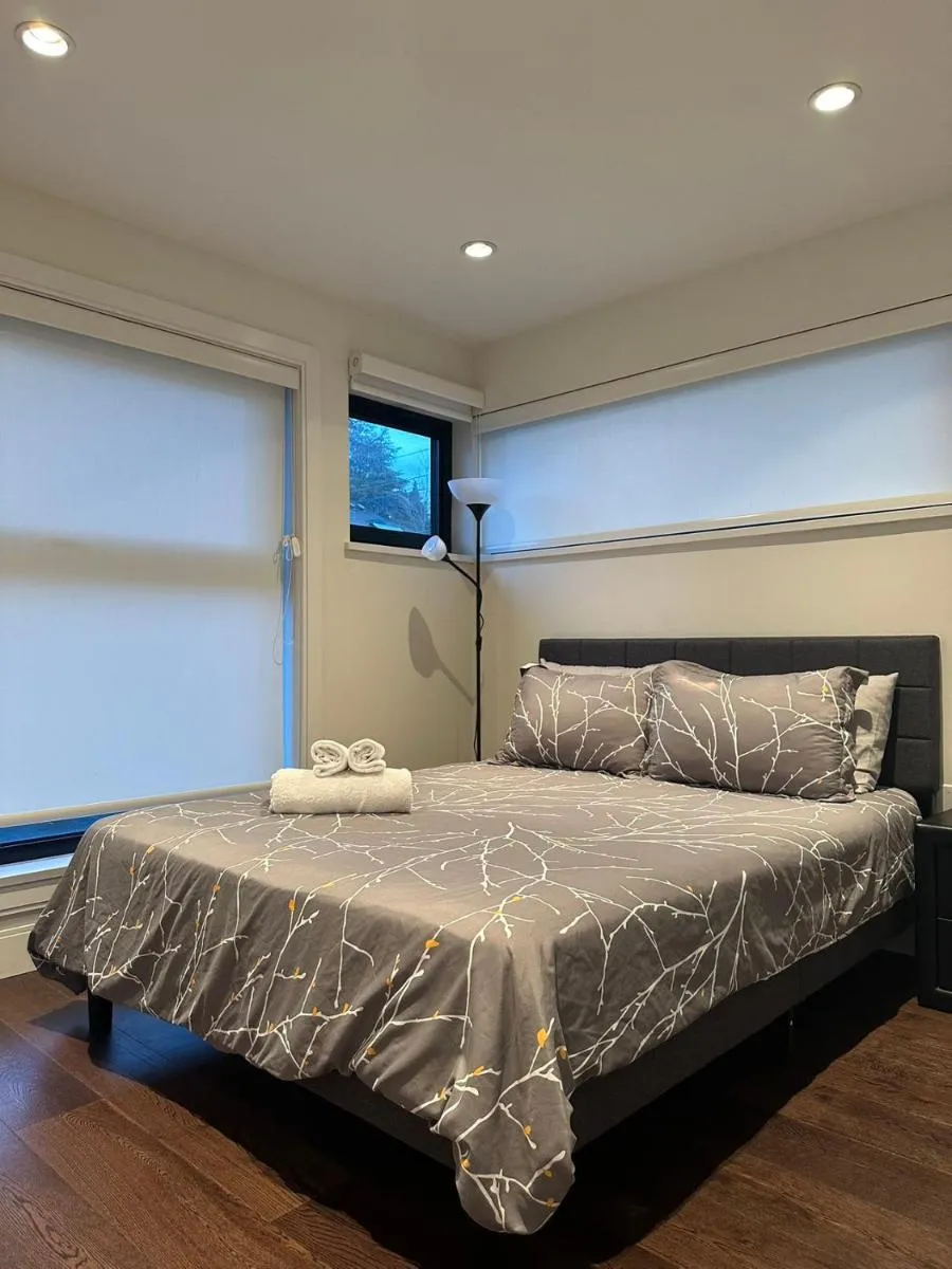 Image 3 of A Tiny House Near UBC 温哥华UBC小别墅