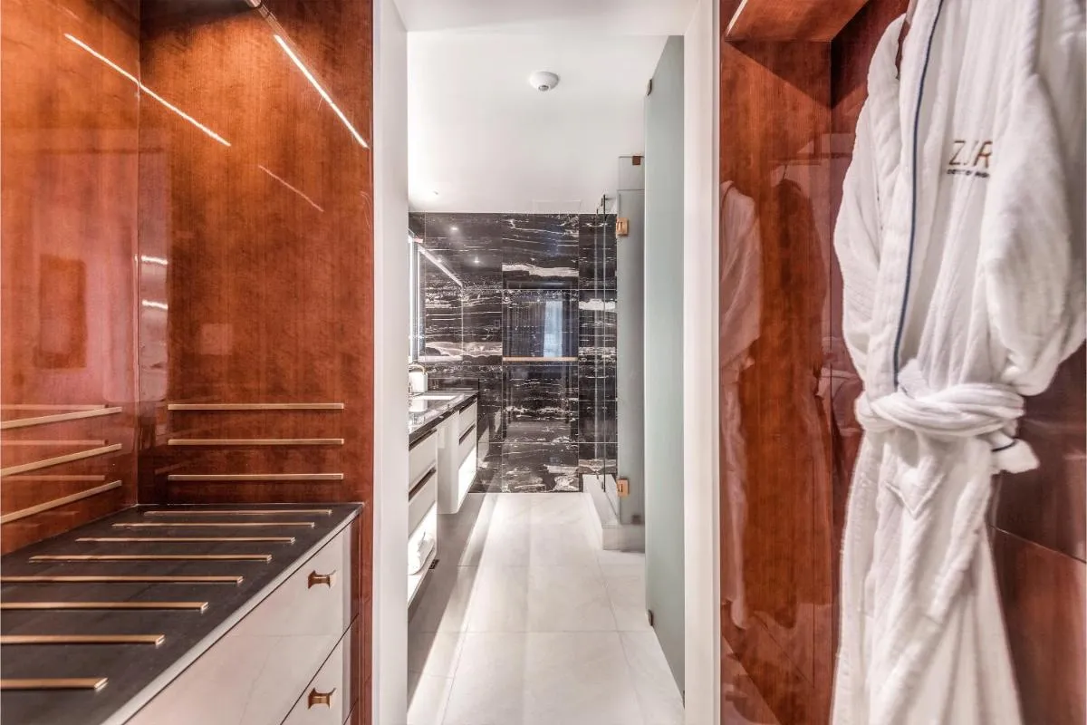 Image 2 of AZUR Legacy Collection Hotel