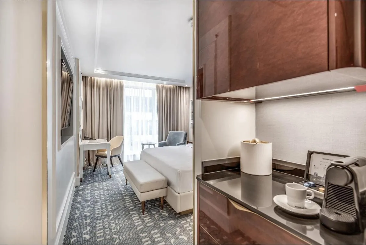 Image 3 of AZUR Legacy Collection Hotel