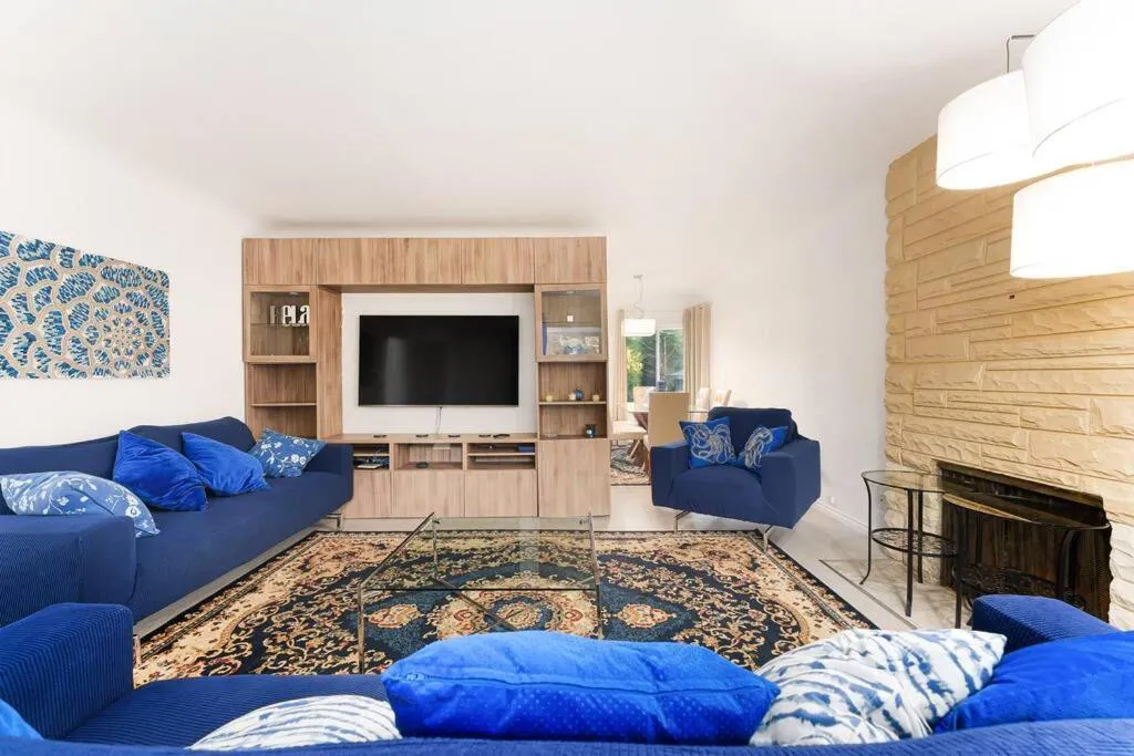 Image of Amazing House In The Heart Of Vancouver DT/YVR/UBC