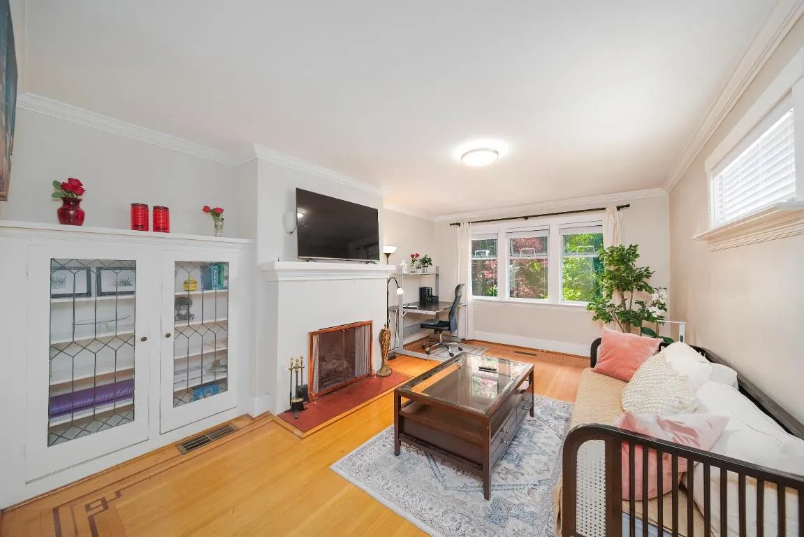 Image of Amazing Westside Vancouver Villa – Free Parking