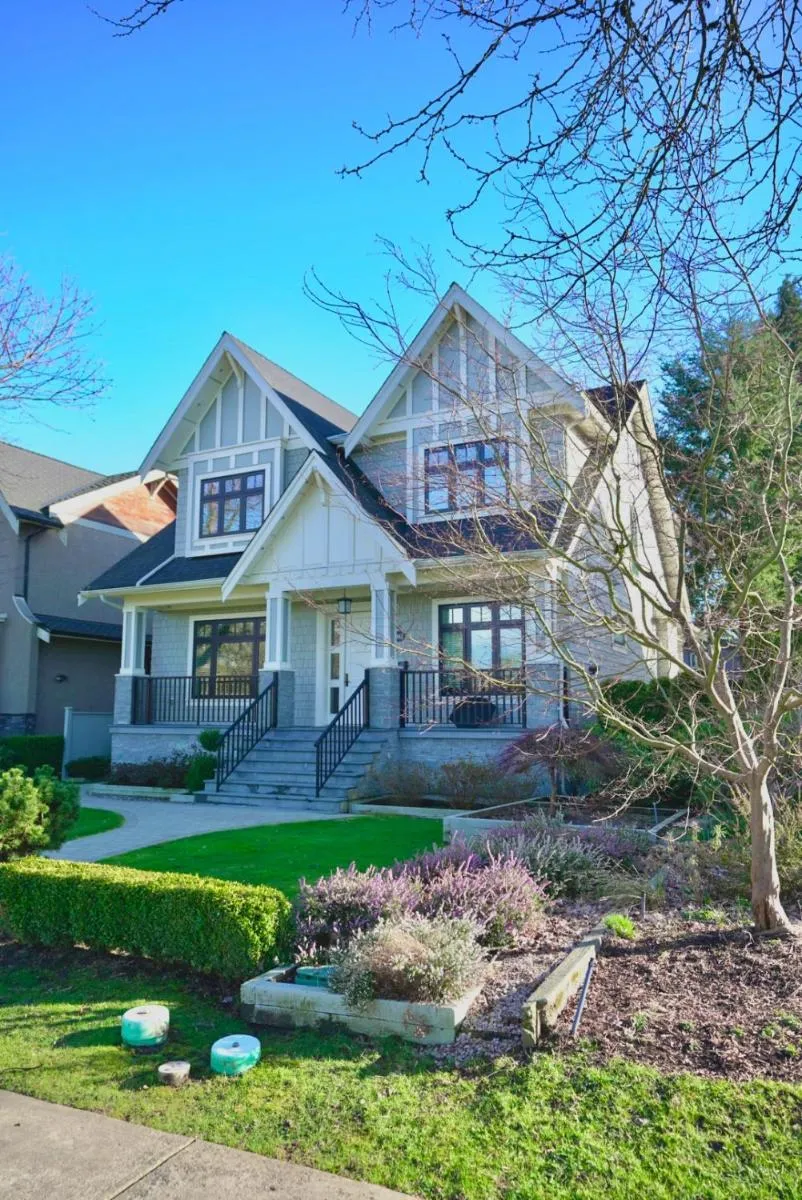 Image 3 of Balaclava Park House close UBC and Downtown