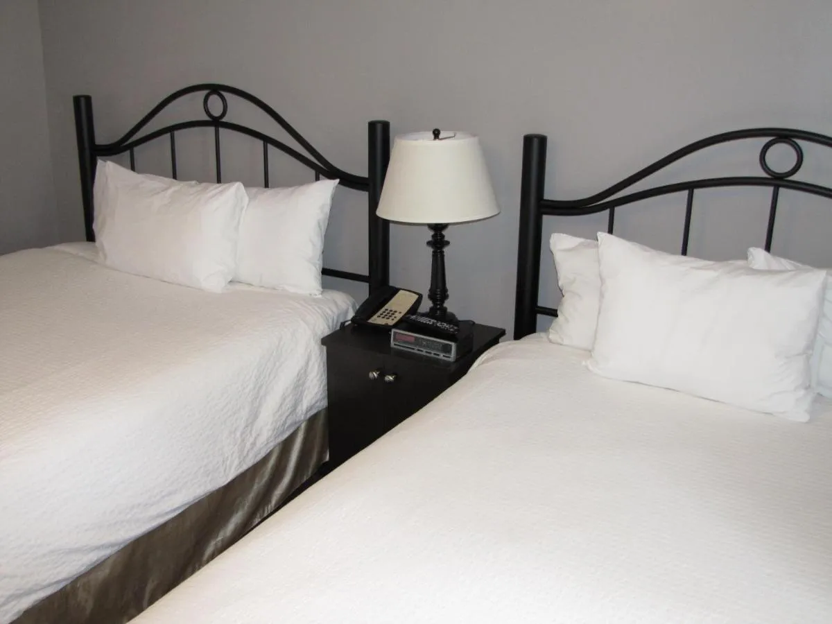 Image 3 of Barclay Hotel