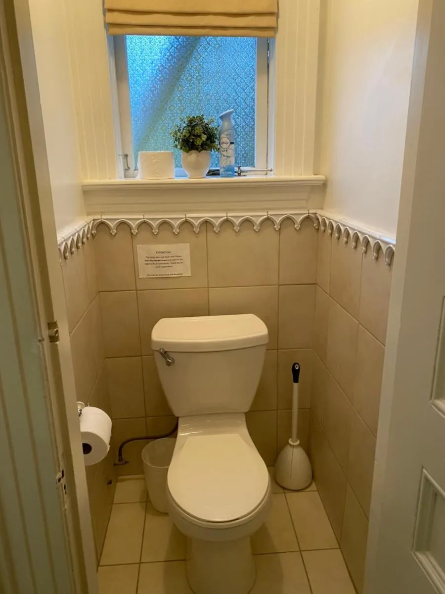Image 2 of Barclay House Bed and Breakfast