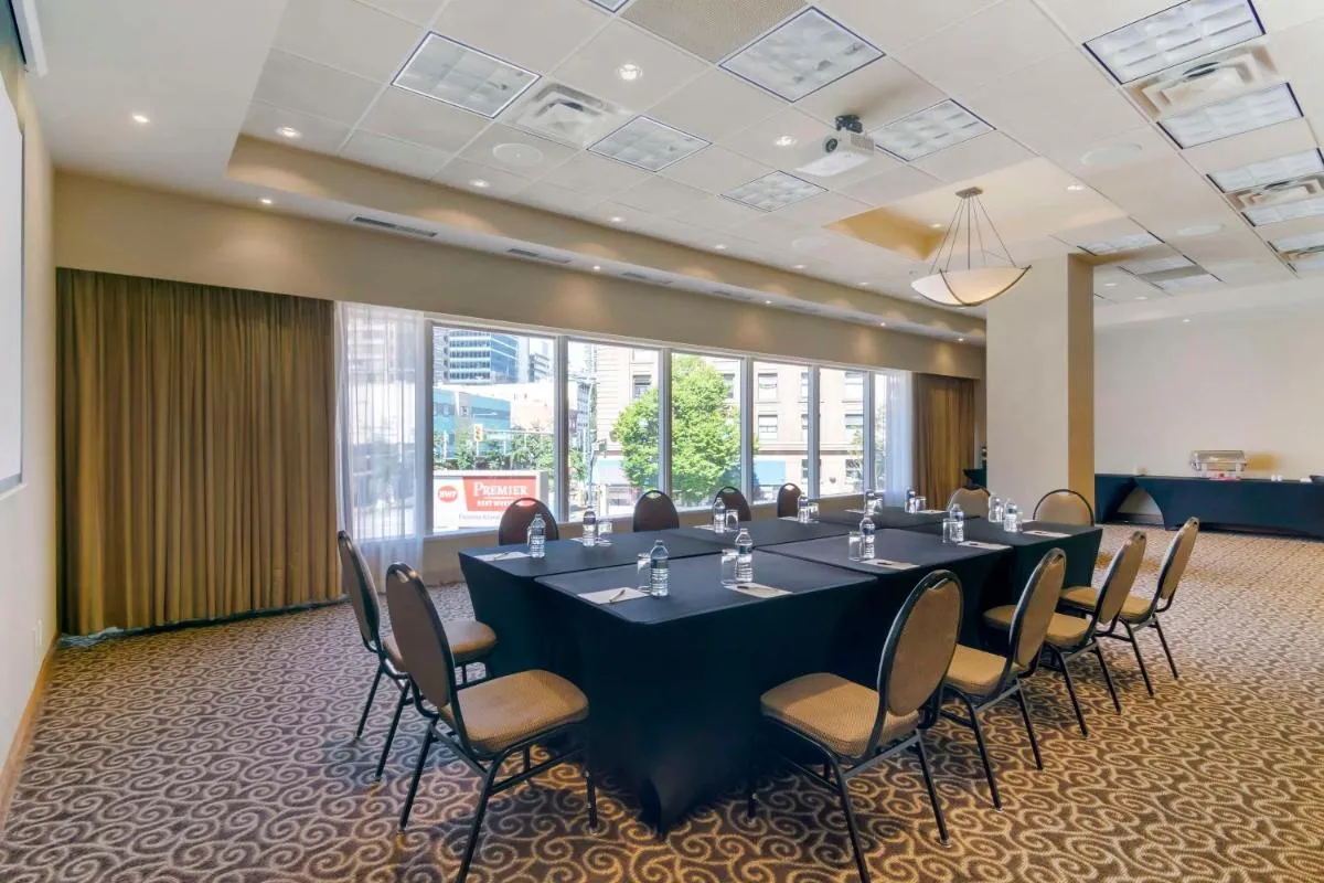 Image 3 of Best Western Premier Chateau Granville Hotel & Suites & Conference Centre