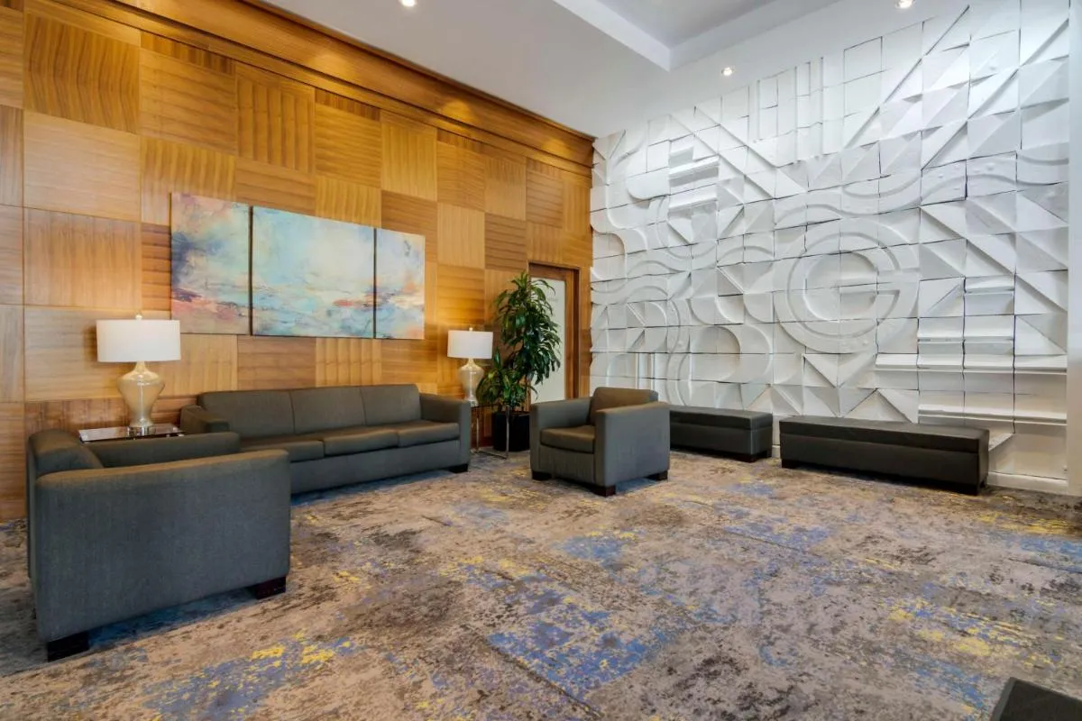 Image 4 of Best Western Premier Chateau Granville Hotel & Suites & Conference Centre