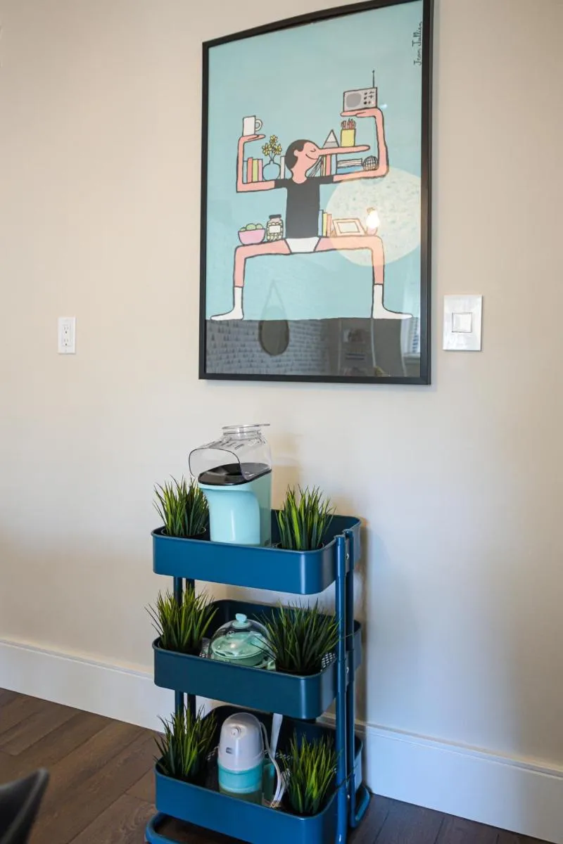 Image 4 of Boutique