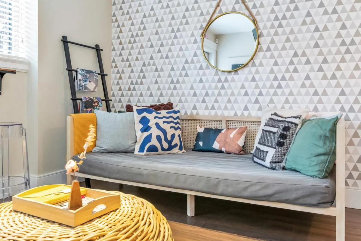 Image 1 of Boutique