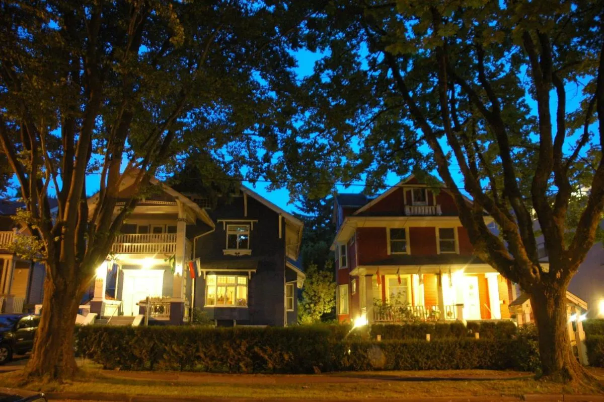 Image 5 of Cambie Lodge