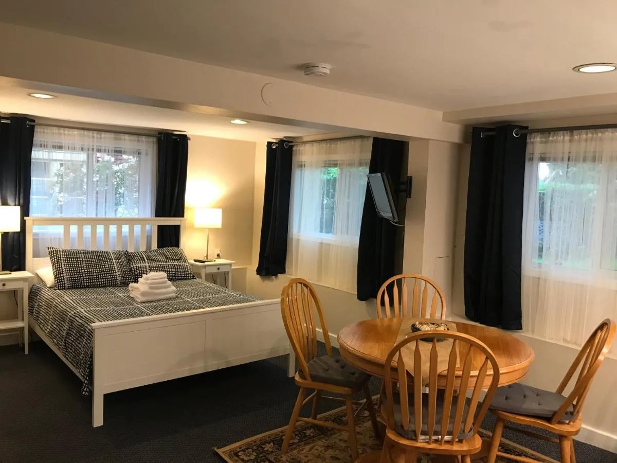 Image 1 of Cambie Lodge
