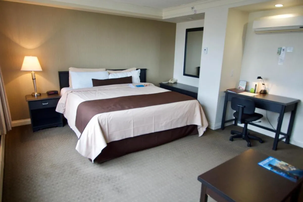 Image 6 of Century Plaza Hotel