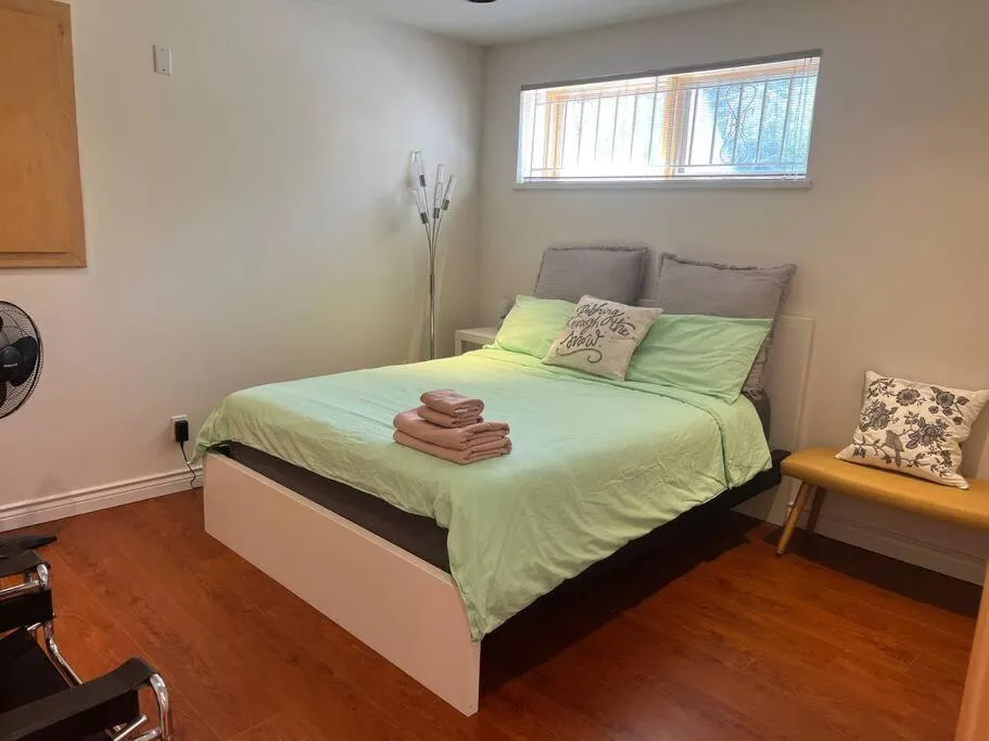 Image 6 of Chic 2BR Suite in Vancouver West~UBC & Downtown