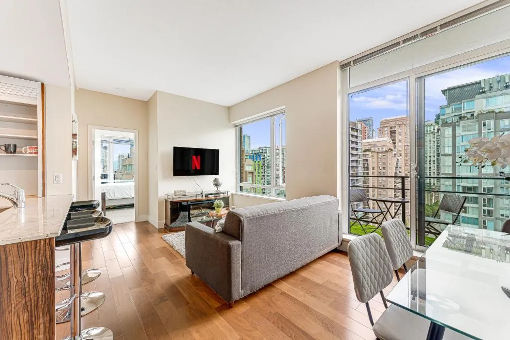 Image of Cozy 1 Bedroom Apartment in the Heart of Yaletown