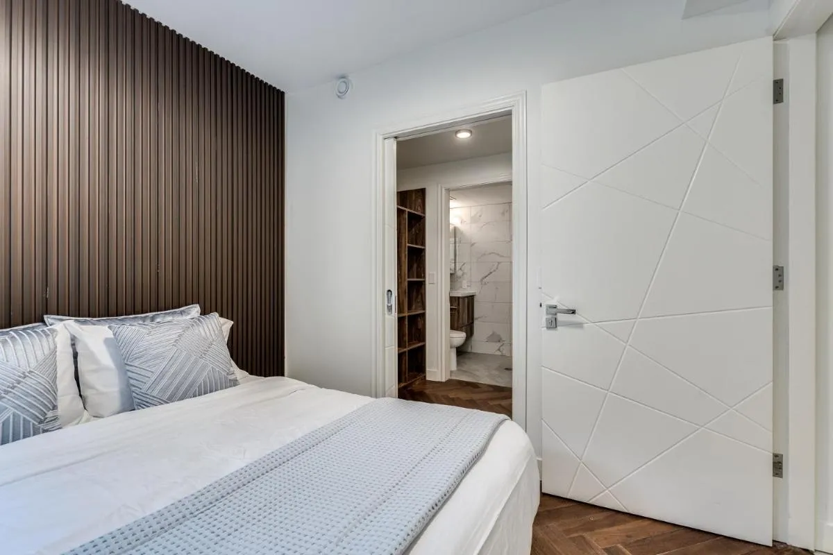 Image 2 of Cozy 2 Bedroom Apartment