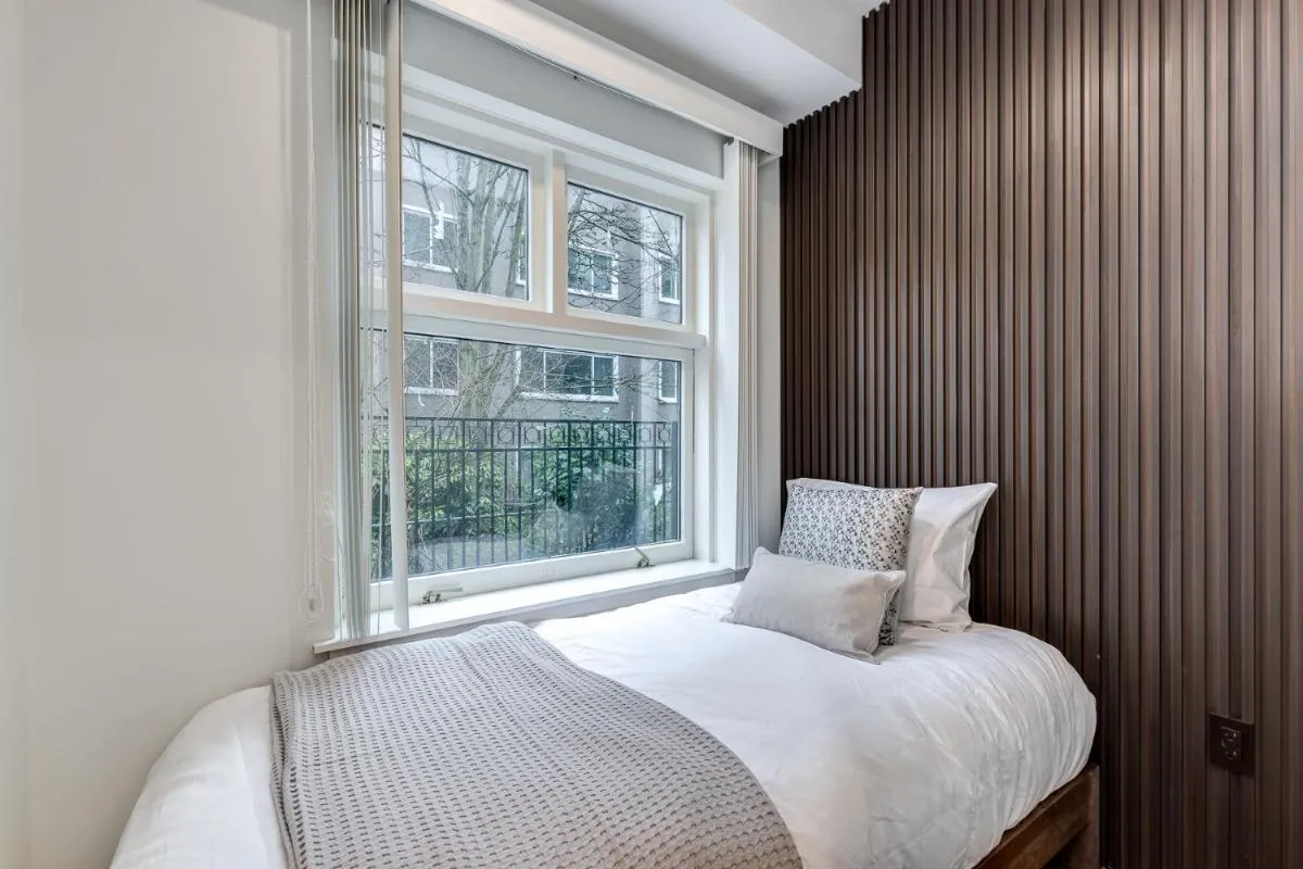 Image 4 of Cozy 2 Bedroom Apartment
