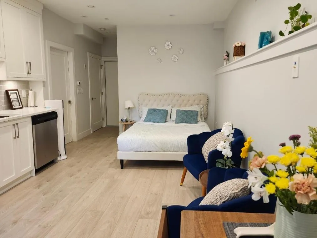 Image 2 of Cozy Private Suite near YVR Airport