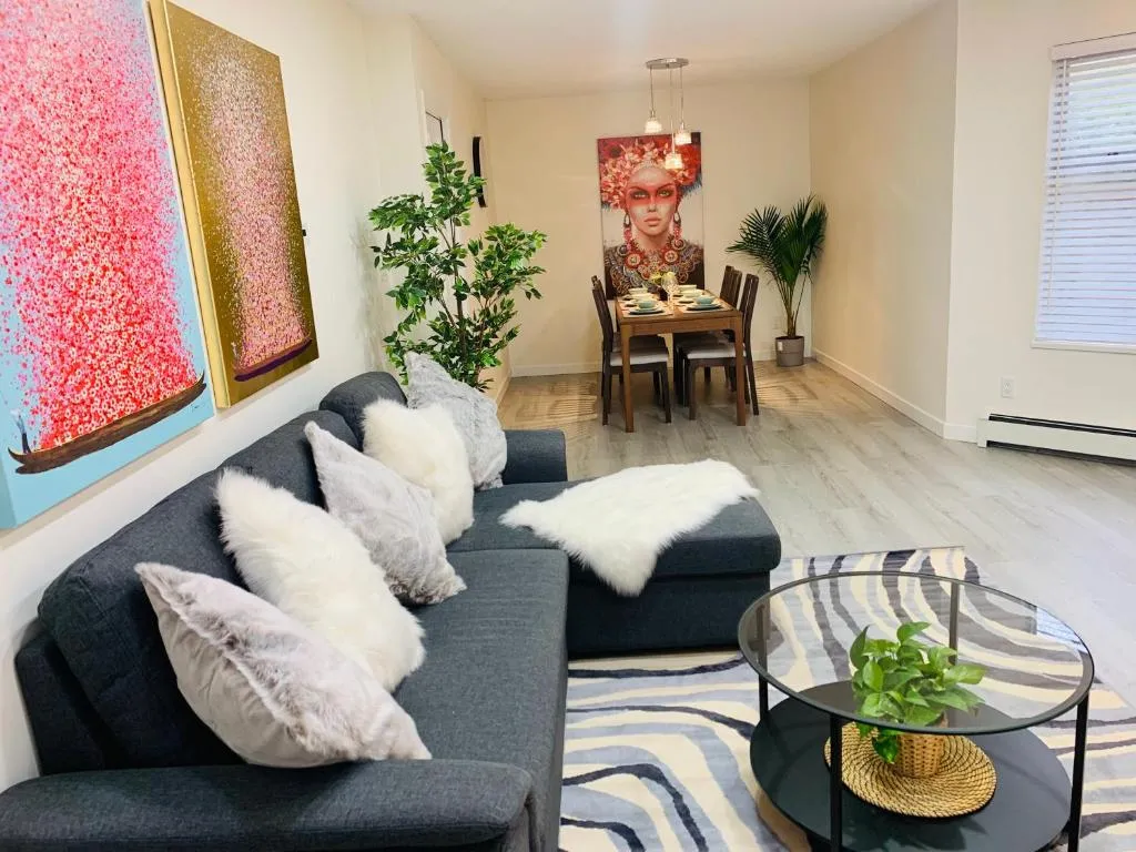 Image of Cozy Vancouver Home and Free Parking-Ideal Gateway