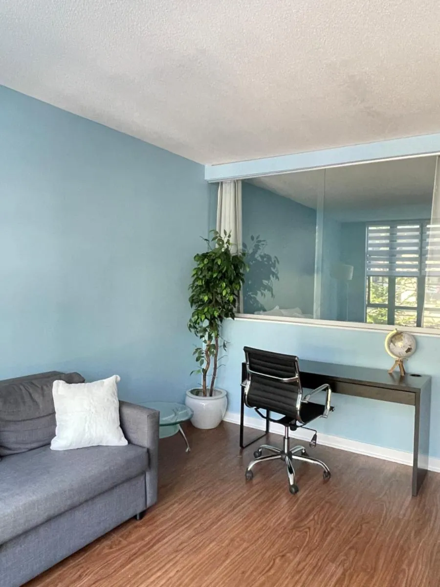 Image 6 of Downtown 1BR Condo at Granville Strip near English Bay
