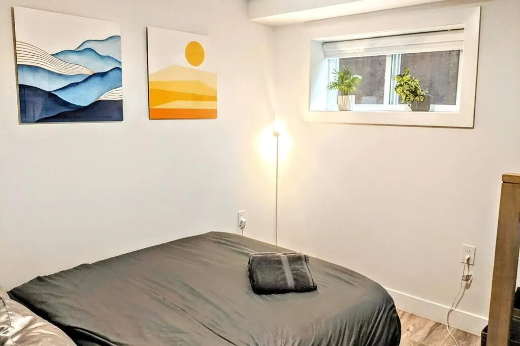 Image 6 of ENTIRE Garden Apt-Private Parking+Central Location