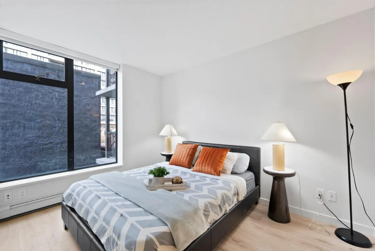 Image 2 of Elegant 2Bdr Apartment in a Sought-After Location