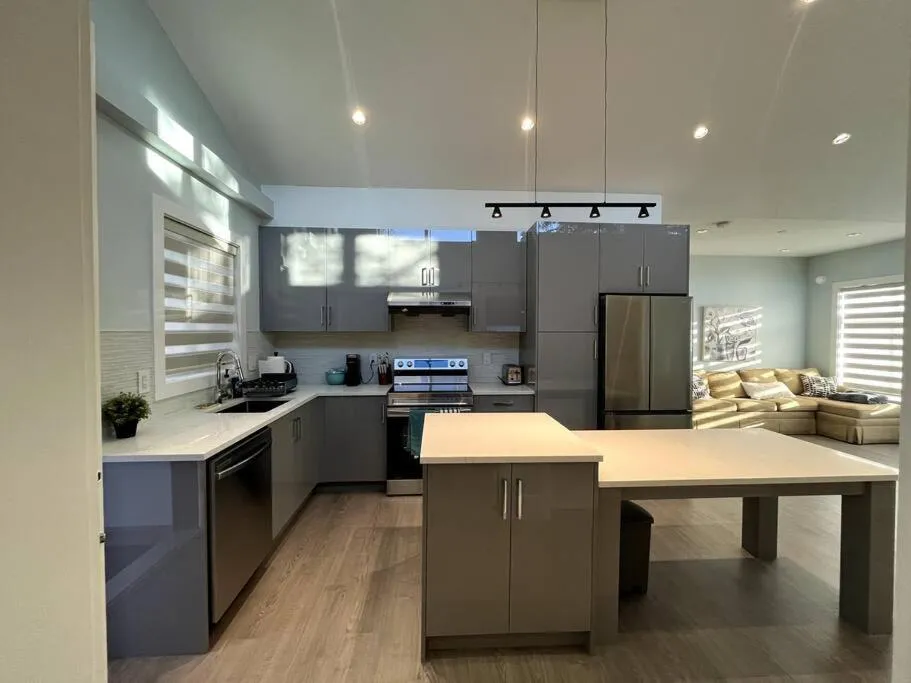 Image of Entire Brand new 3 bed 2 bath Guesthouse