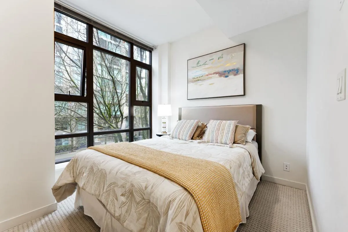 Image 2 of Exclusive Yaletown 2 Bedroom Apartment Urban Living at Its Best