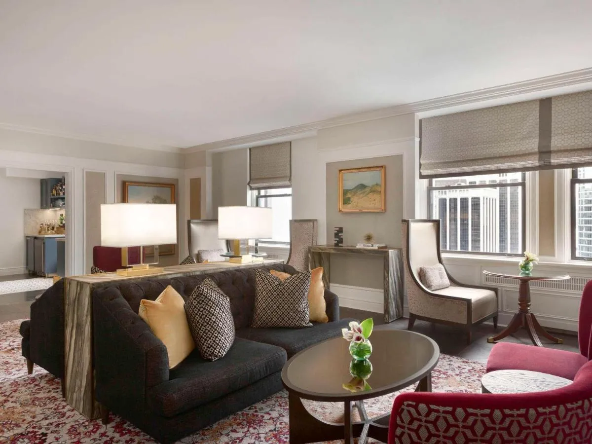 Image 2 of Fairmont Hotel Vancouver