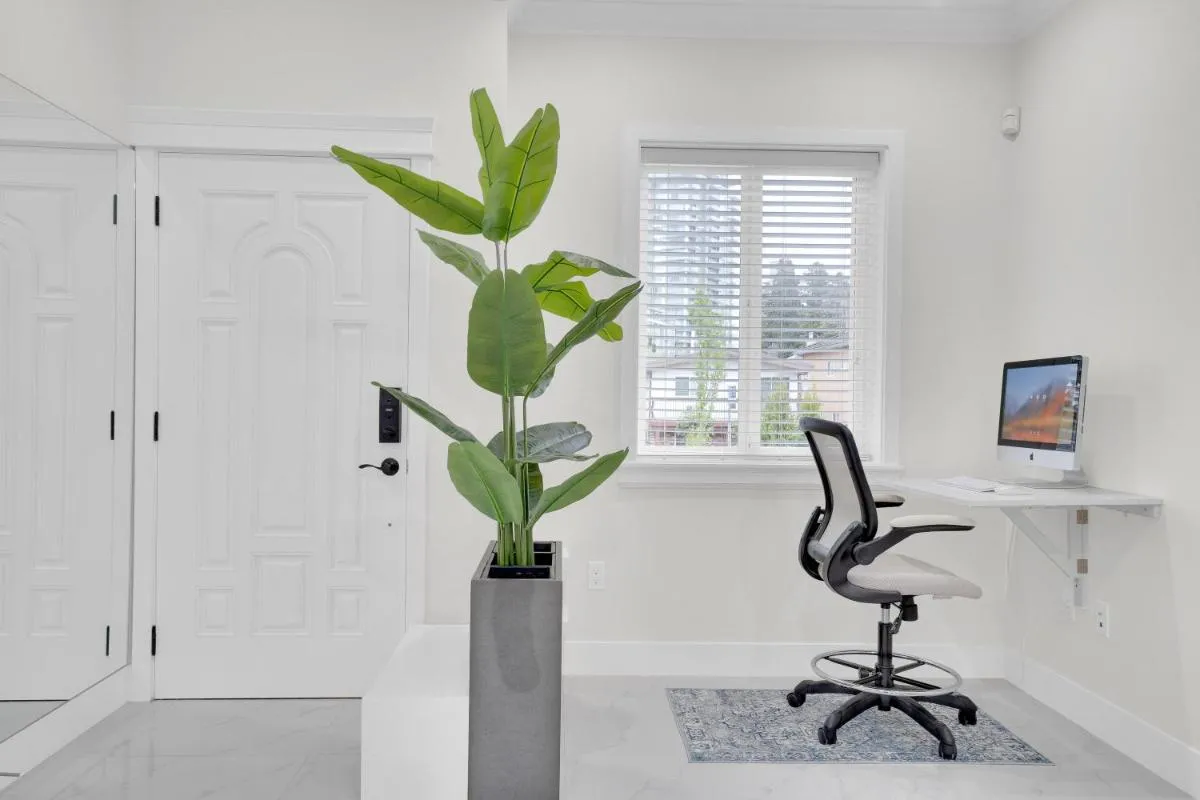 Image 5 of Family-Friendly, 3 Bed House – Private Backyard-Central Location
