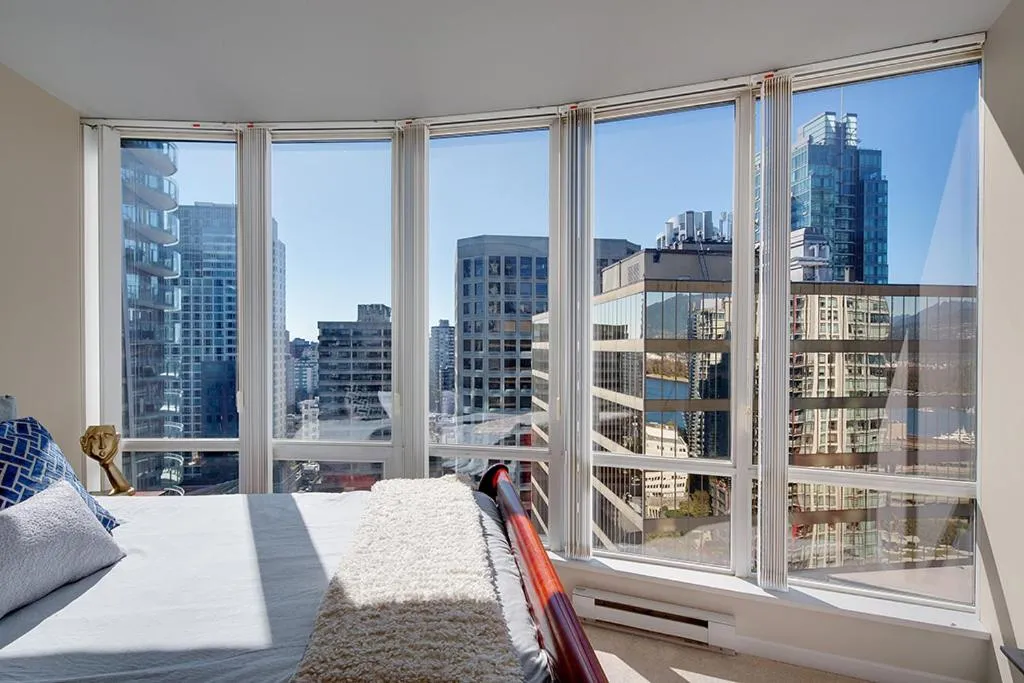 Image 6 of Gorgeous Harbour Haven – Stylish 3 Bedroom Retreat – The Best Location Downtown!