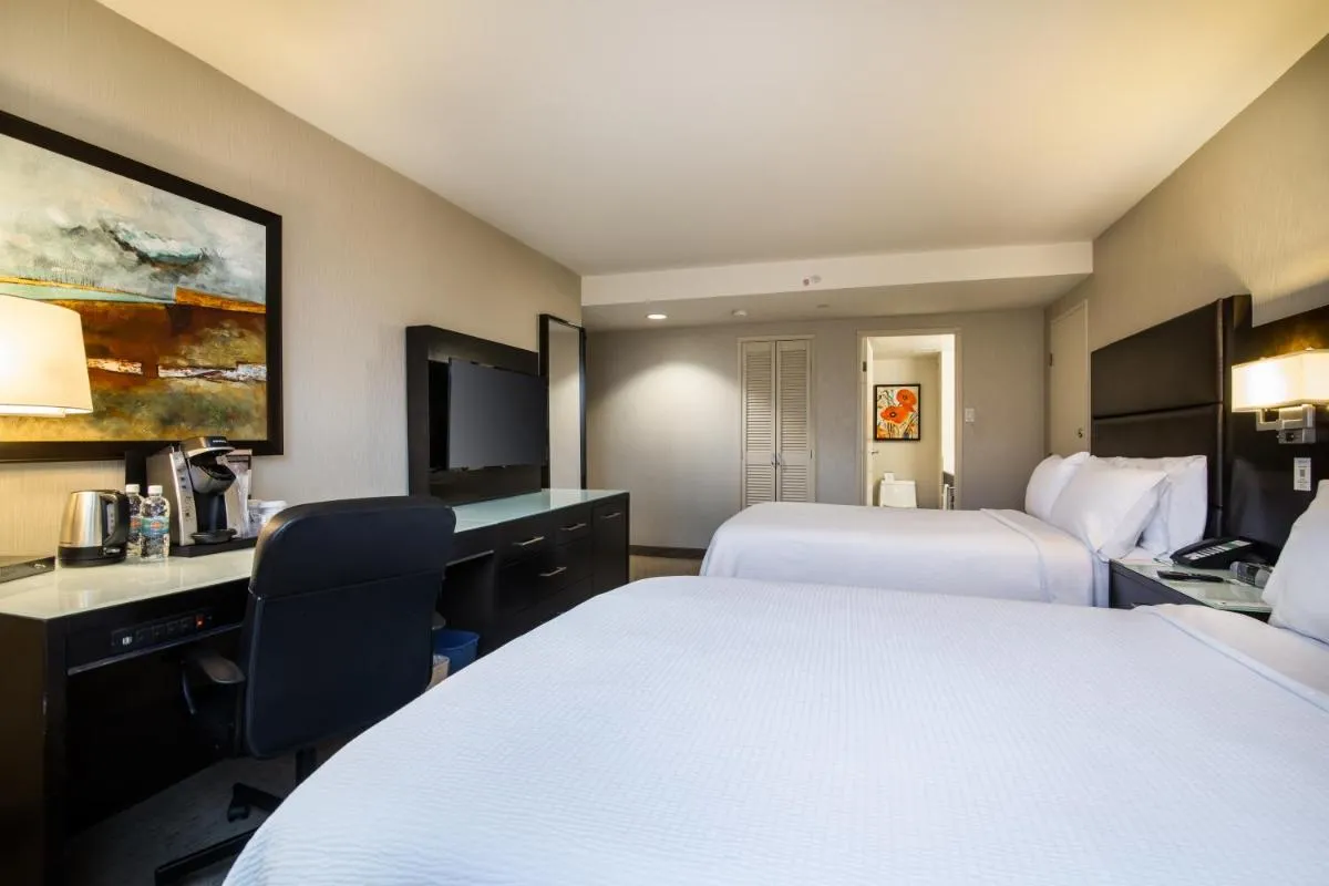 Image 4 of Holiday Inn Vancouver-Centre Broadway, an IHG Hotel