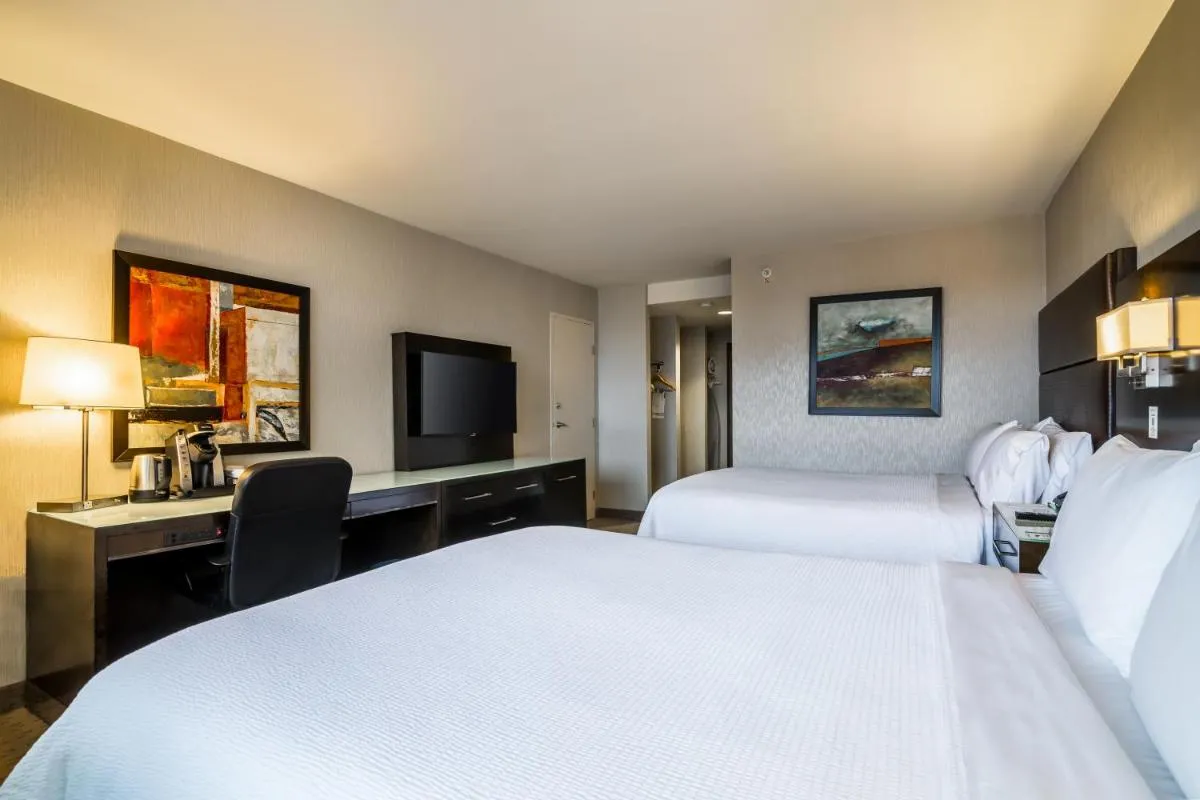 Image 5 of Holiday Inn Vancouver-Centre Broadway, an IHG Hotel