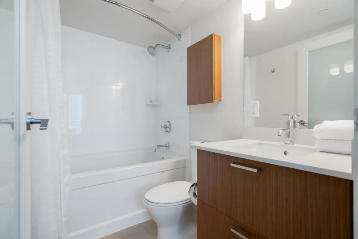 Image 4 of Level Vancouver Yaletown – Seymour