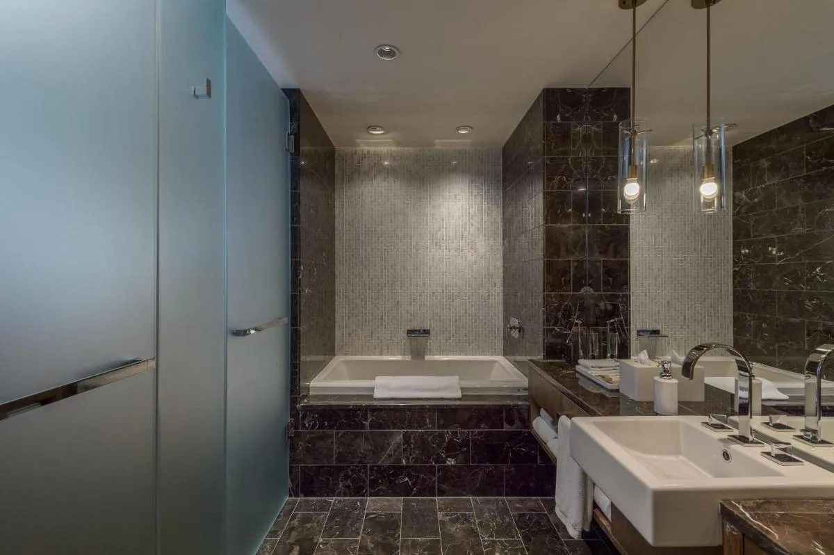 Image 2 of Loden Vancouver