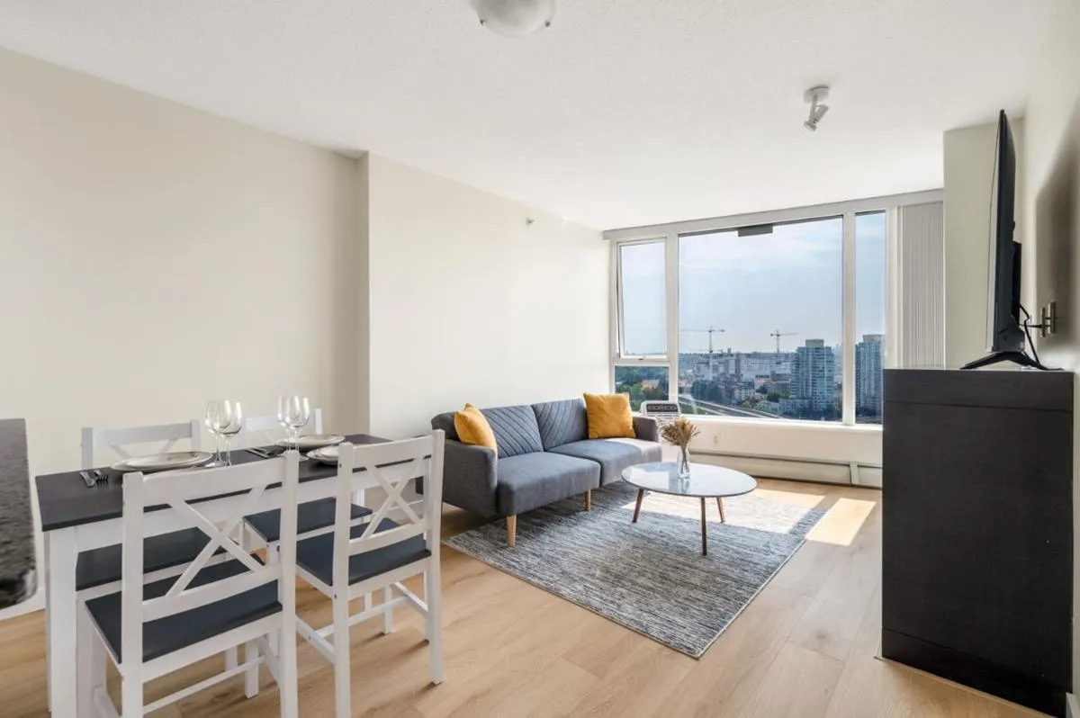 Image 2 of Lovely condo with amzaing view