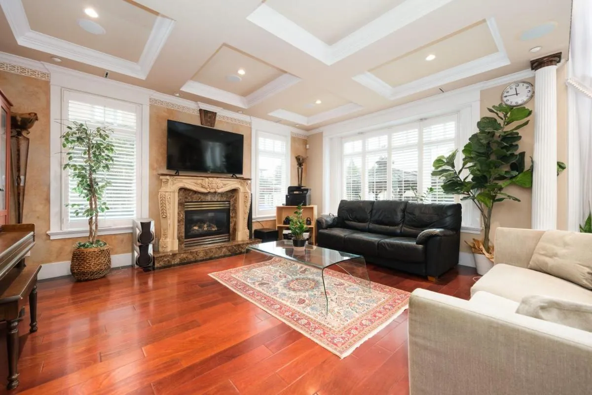 Image 1 of Luxurious 8-Bedroom Villa in Central Vancouver