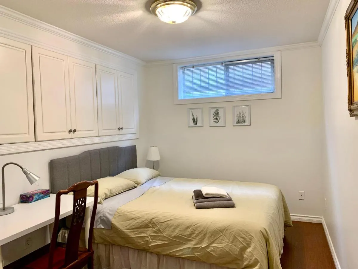 Image 1 of MARY’s COZY Room Near YVR UBC DOWNTOWN