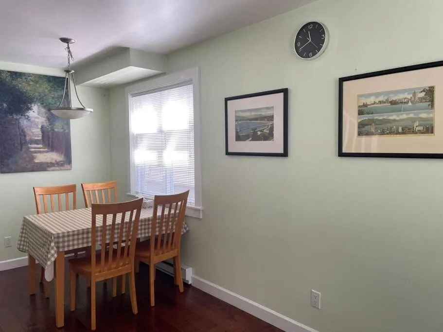 Image 6 of Marine Drive Station Entire House