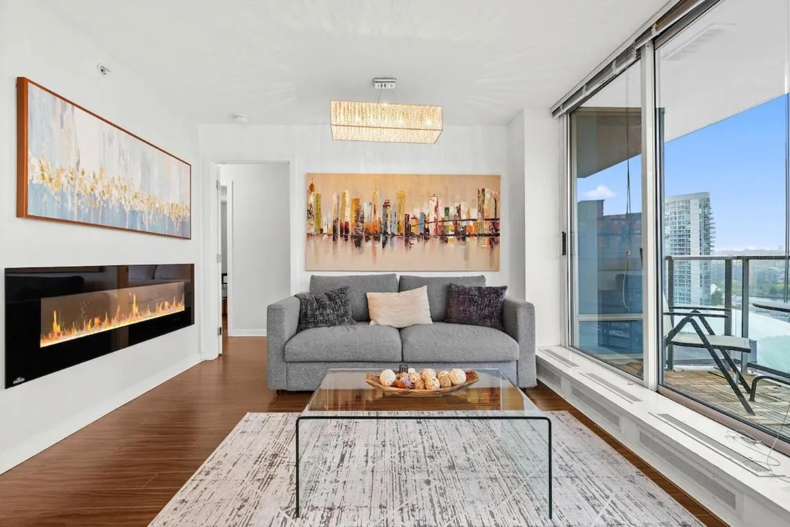 Image of Modern 2-BR Condo by Stadium DT w Free Parking