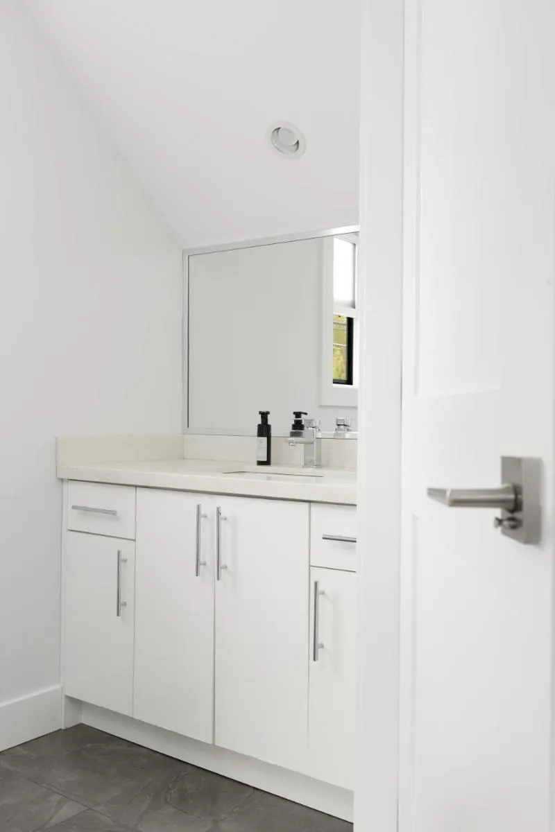 Image 6 of Newly built Laneway Home 1 BD Centrally located