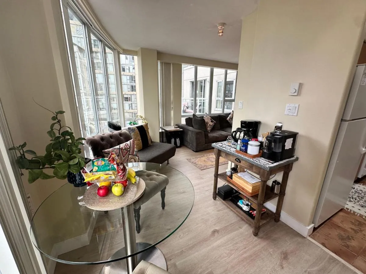 Image 4 of Penthouses of Beach Ave
