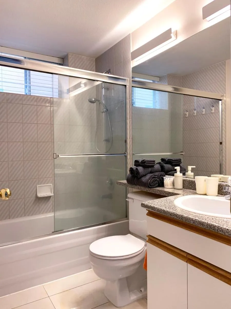 Image 5 of Perfect Location – Tidy & Comfy Suite 5 Mins to Skytrain & Restaurant & Banks, 2 Stops To Metrotown, 5 Stops To Downtown