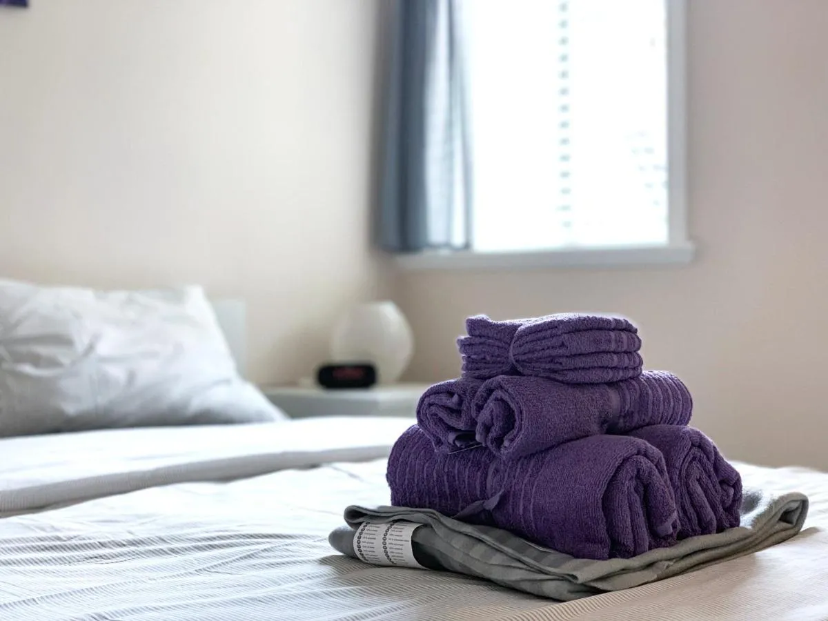 Image 2 of Perfect Location – Tidy & Comfy Suite 5 Mins to Skytrain & Restaurant & Banks, 2 Stops To Metrotown, 5 Stops To Downtown