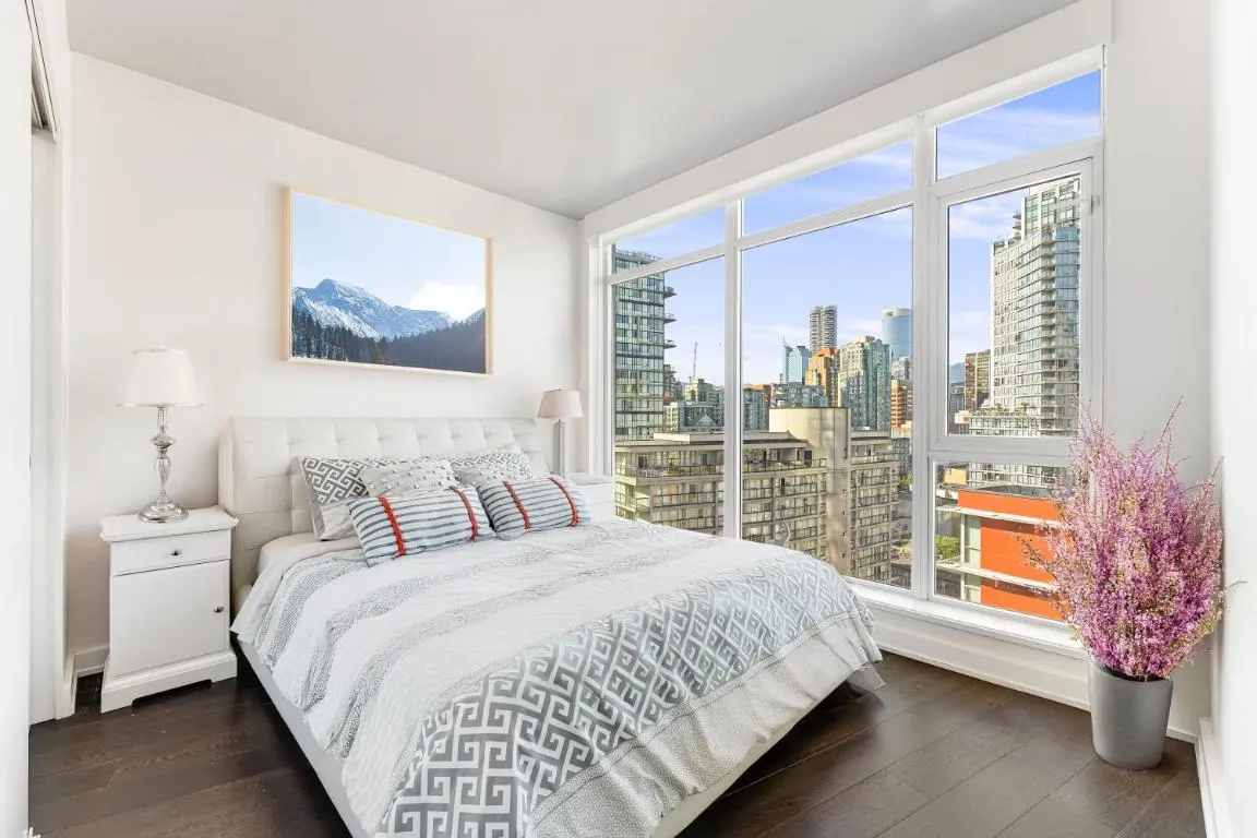 Image of Prime Waterfront Living 2 Bedroom Apartment with Breathtaking City Views