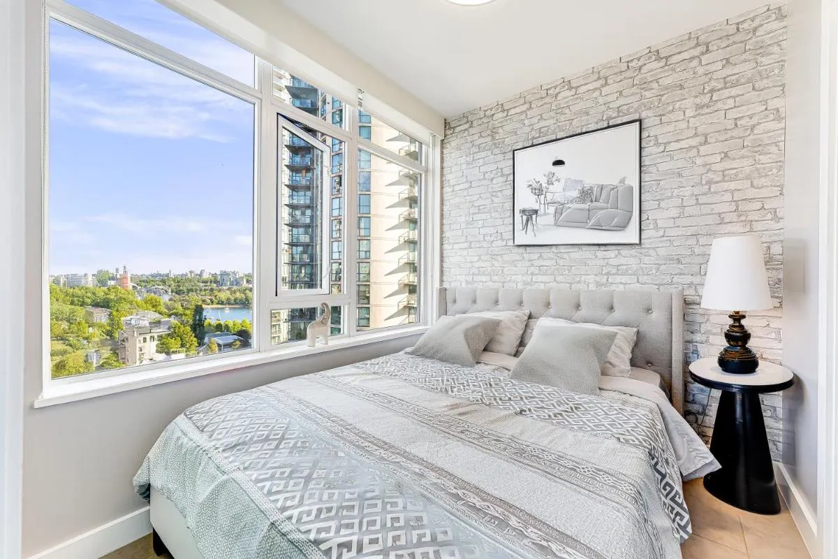 Image 1 of Prime Waterfront Living 2 Bedroom Apartment with Breathtaking City Views