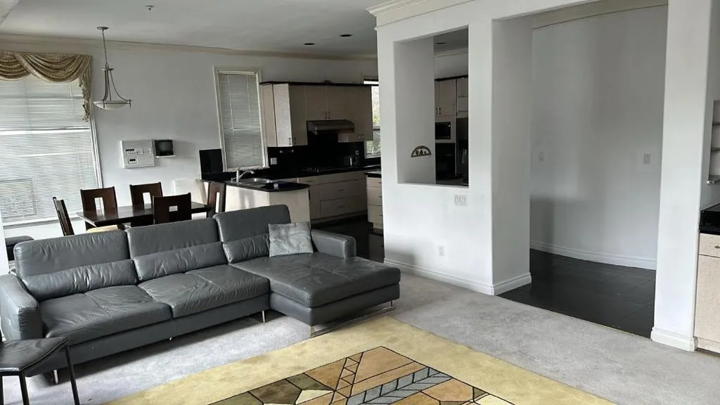Image of Private Room with Shared Washroom in Homestay